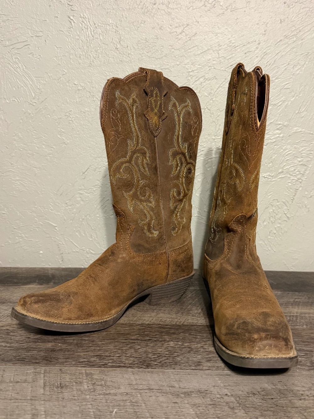 Justin L2552 Stampede Western Boots with Teal Embroidery, Size 8C